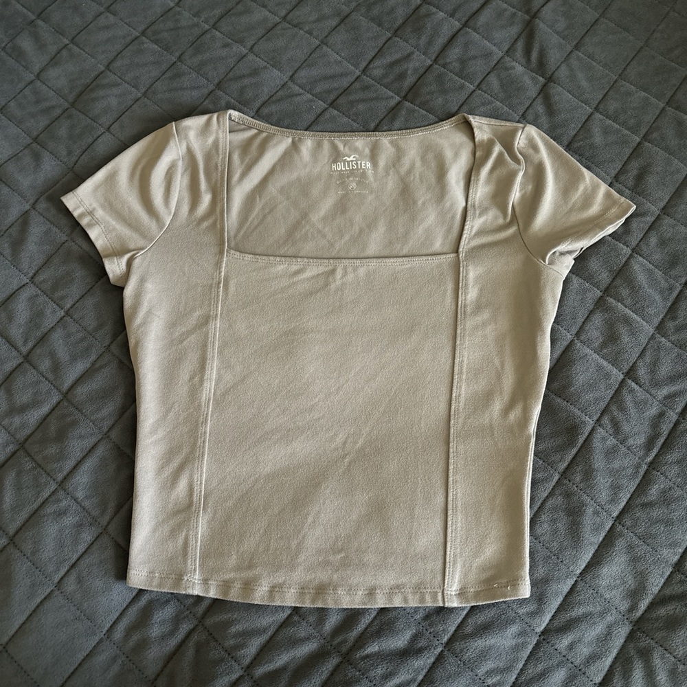 Hollister Cream Fitted Cap Sleeve T-Shirt